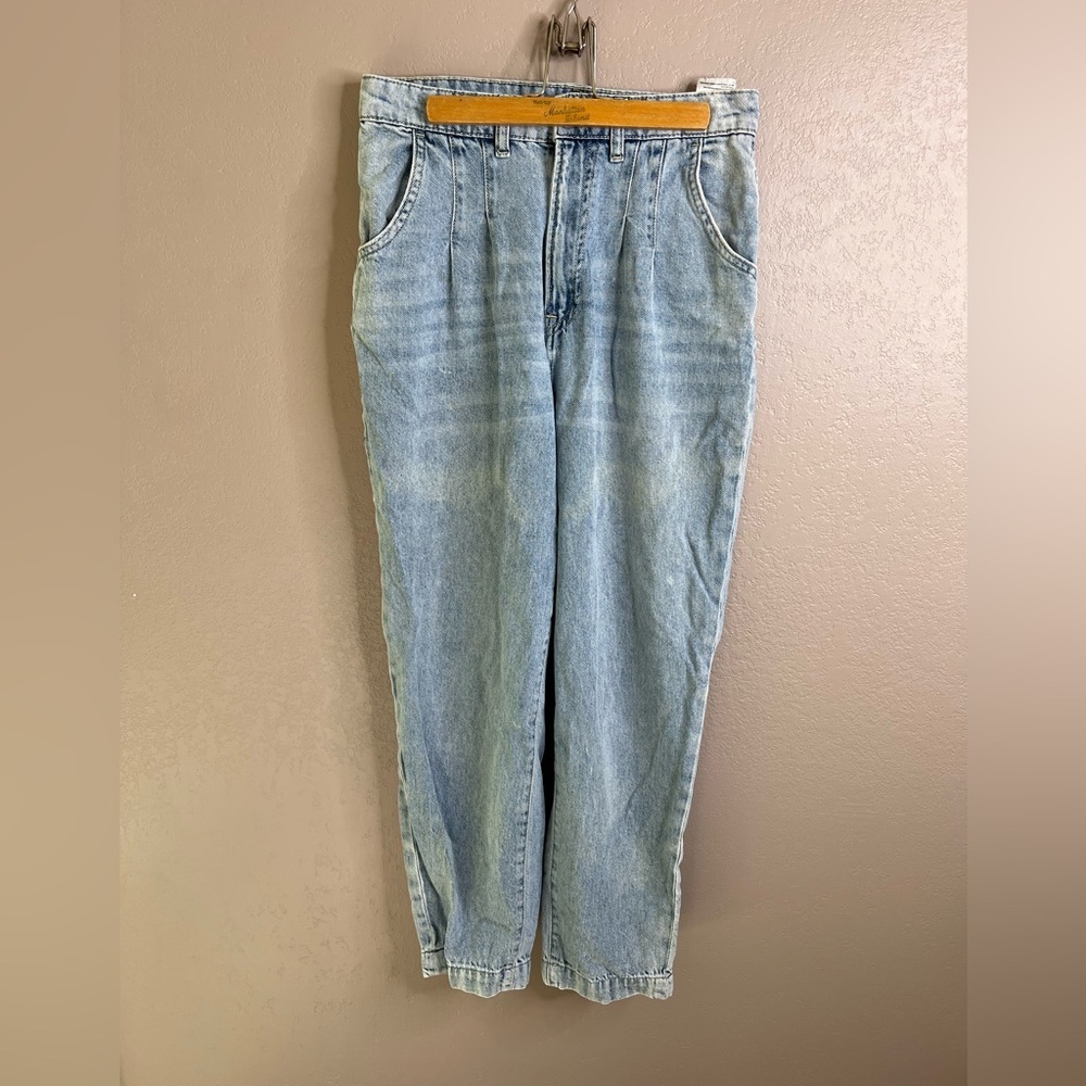 H&M Ultra High Waist Mom Jean